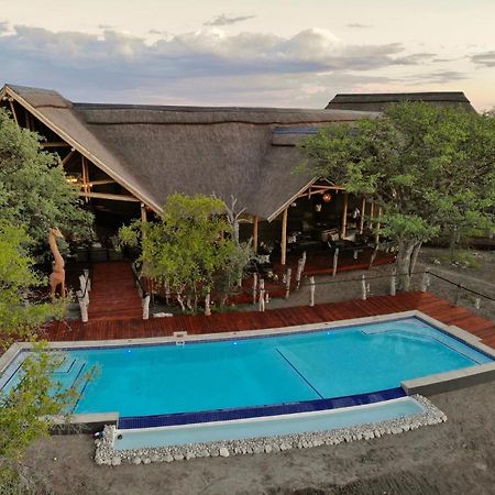 Etosha Oberland Lodge Okaukuejo Ngoại thất bức ảnh