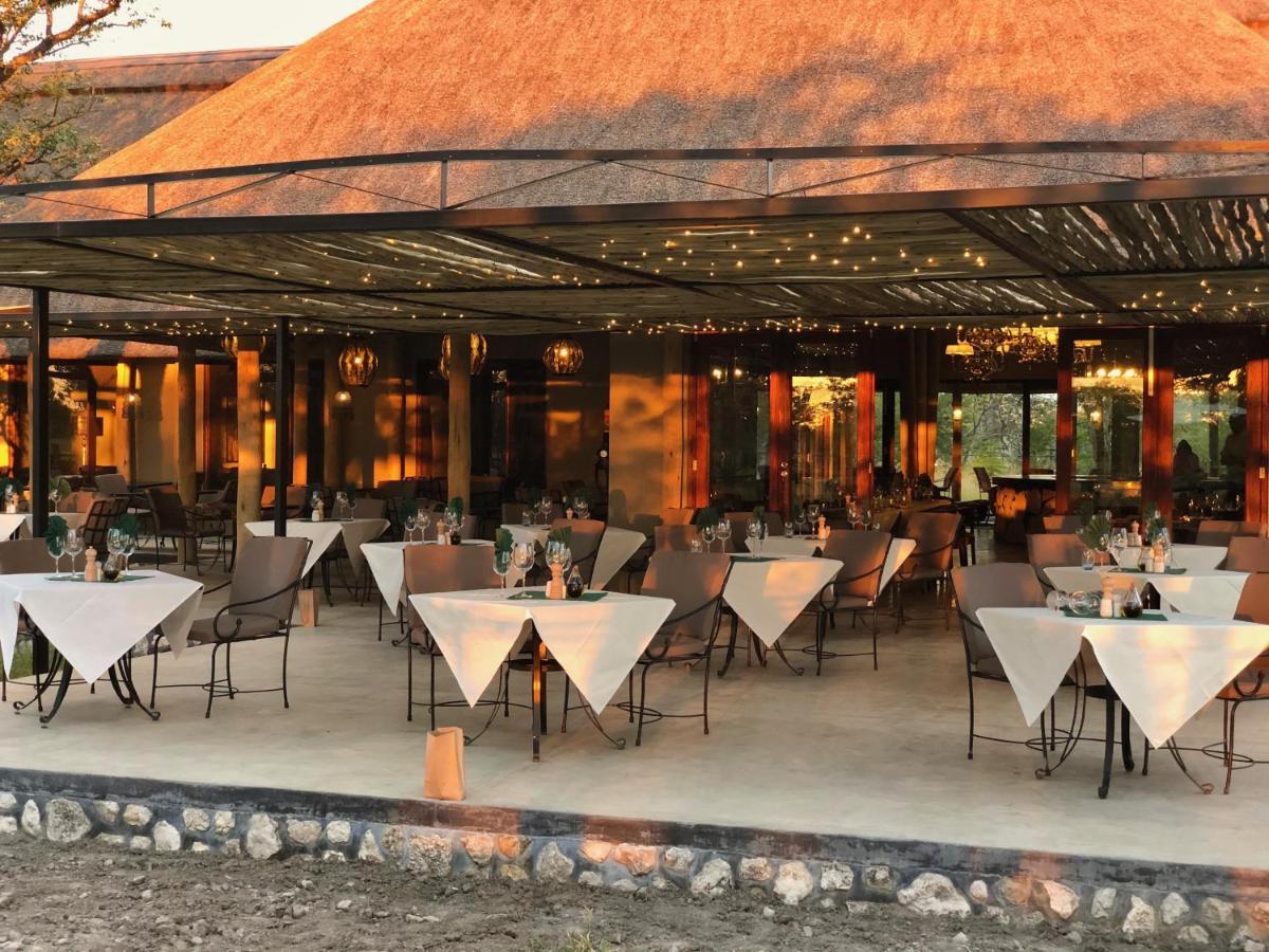 Etosha Oberland Lodge Okaukuejo Ngoại thất bức ảnh