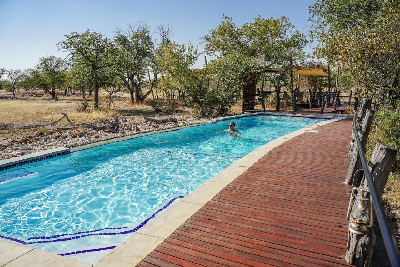 Etosha Oberland Lodge Okaukuejo Ngoại thất bức ảnh