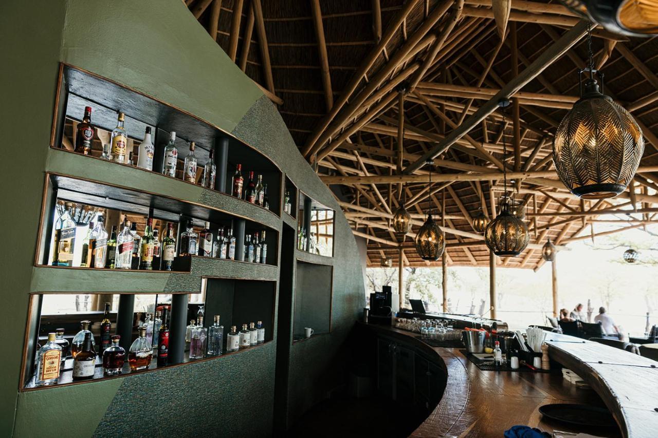 Etosha Oberland Lodge Okaukuejo Ngoại thất bức ảnh